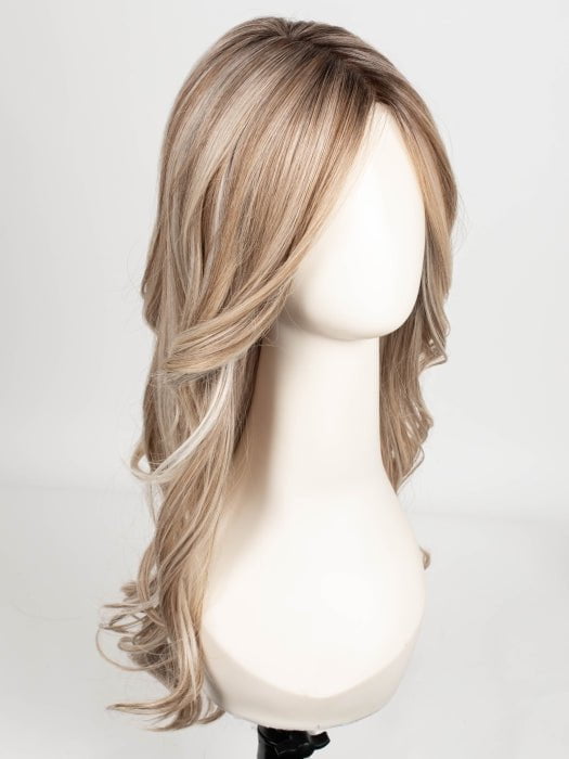 RL19/23SS SHADED BISCUIT | Light Ash Blonde Evenly Blended with Cool Platinum Blonde with Dark Roots